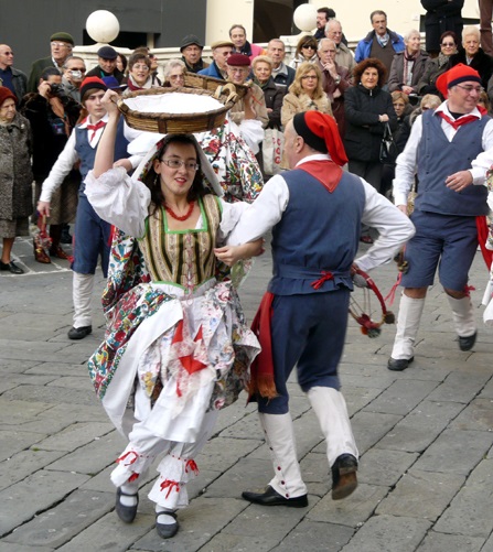 Traditional costumes from Genoa.