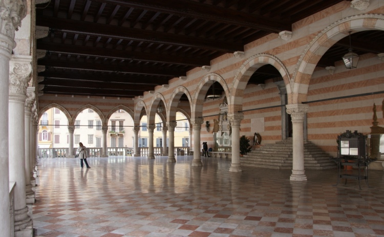 Friuli Venezia Giulia - Udine, Loggia di Lionello