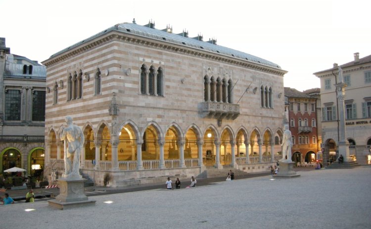 Friuli Venezia Giulia - Udine, Loggia di Lionello