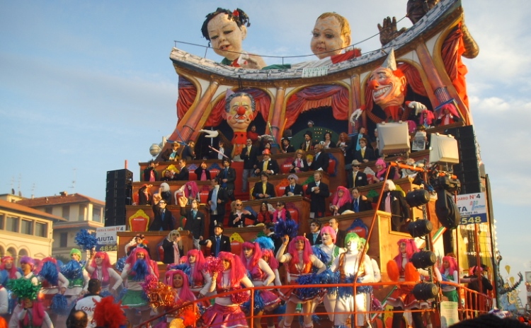 Tuscany - Viareggio Carnival