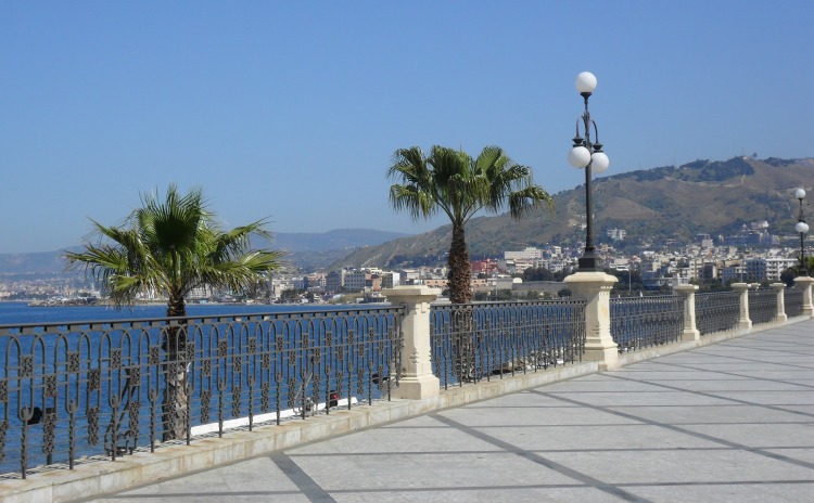 Calabria - Reggio's promenade