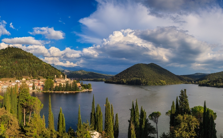 Umbria - Lake Piediluco