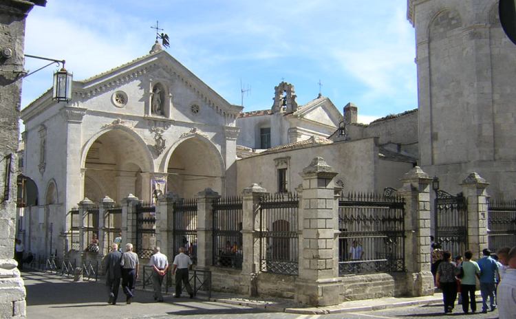 Puglia - Santuario di San Michele Arcangelo