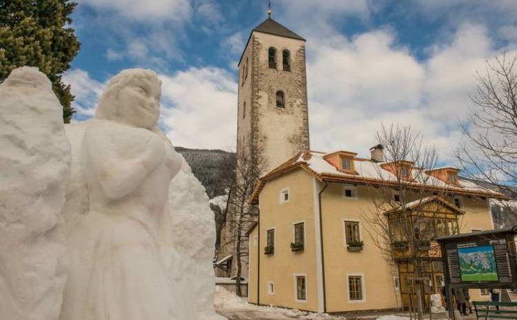 Festival internazionale delle sculture di neve