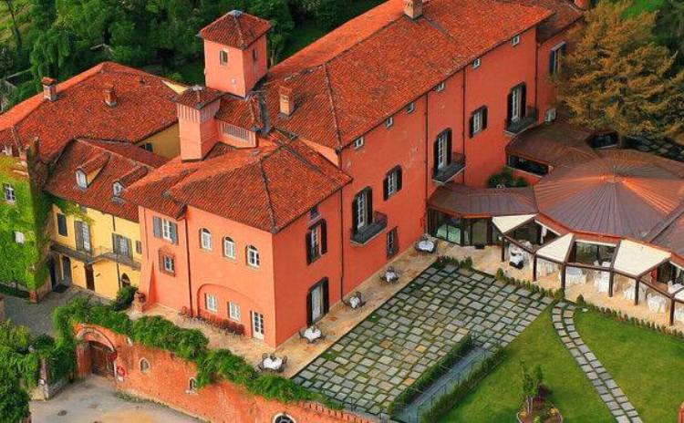 Castello Rosso - Piedmont - Italy