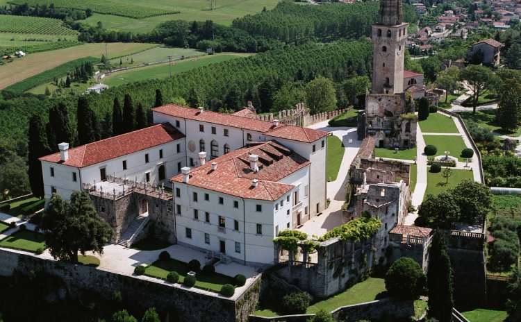 Veneto - Castello San Salvatore - TV