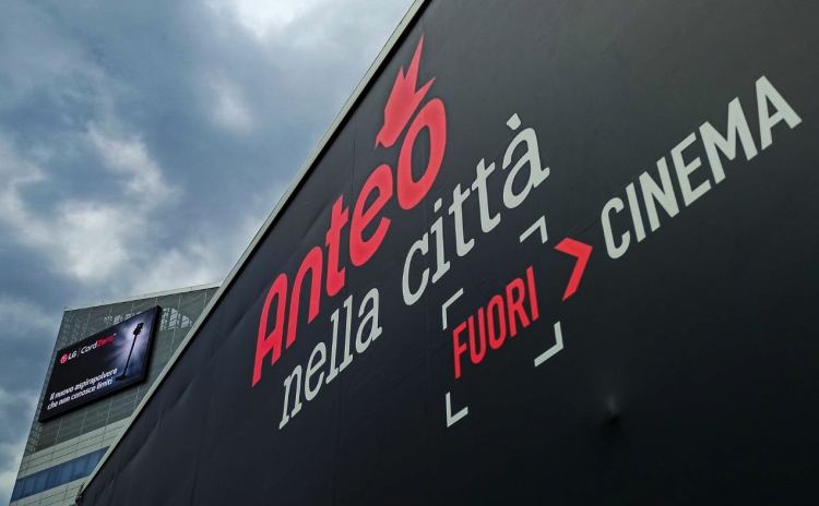 Anteo nella città